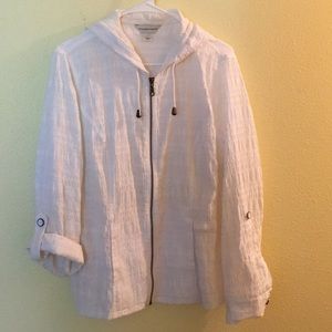 Light weight, white zip hooded C&B jacket, size LG